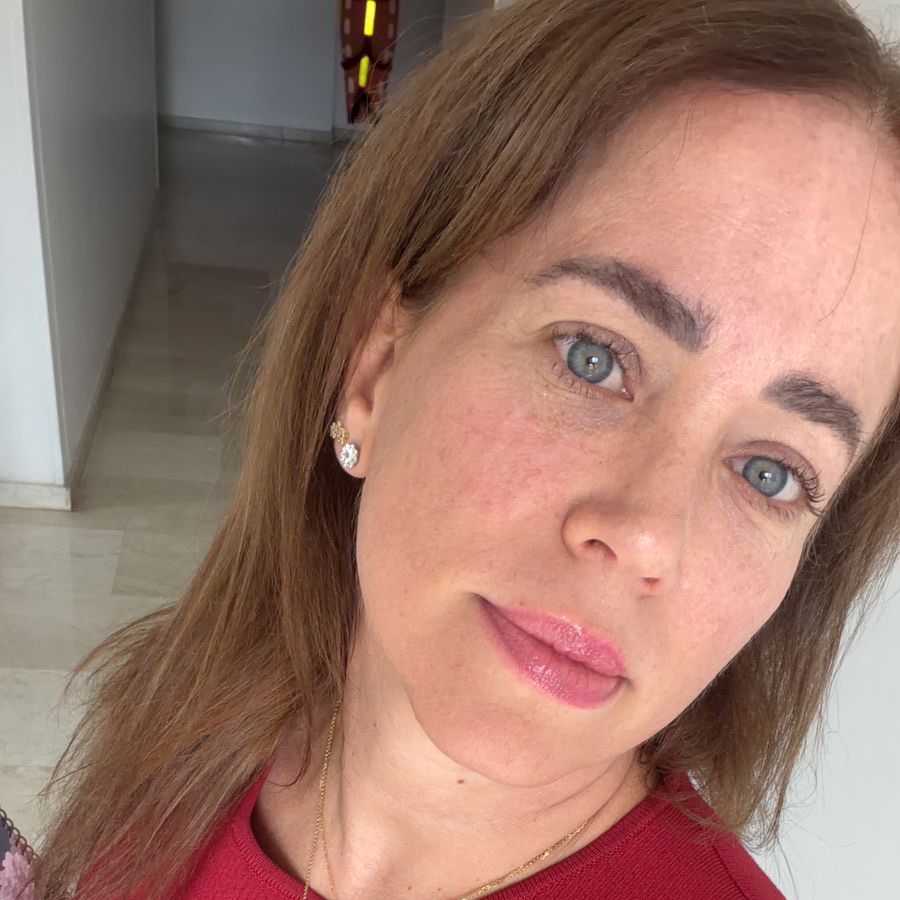 Irma Galvis, Ejecutiva Inmobiliaria Asociada a GG Properties USA